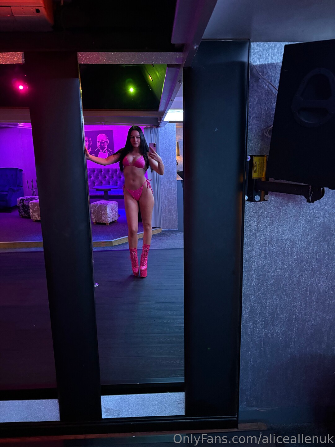 Aliceallenuk hot model archive