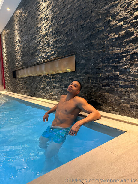 Akonnewanliss pretty actress pictures