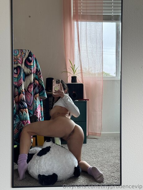 sisters onlyfans sexy nudes pic