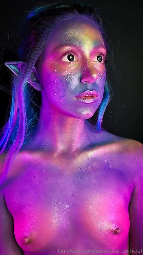 Roseiquartzofficial star exclusive image