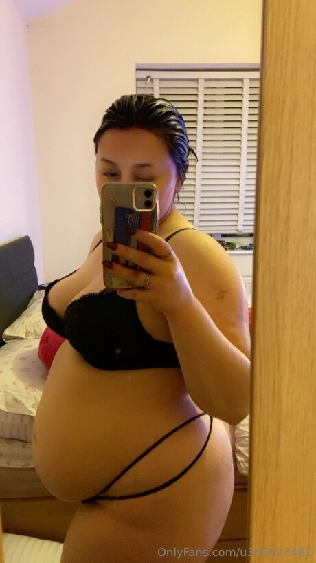 U396623481 xxx actress image