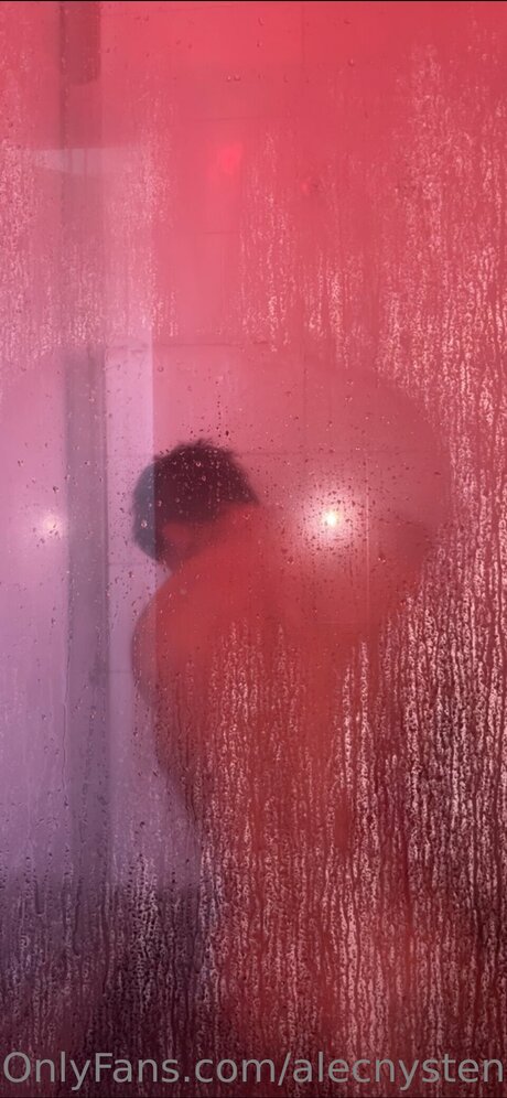 Alecnysten model top galleries