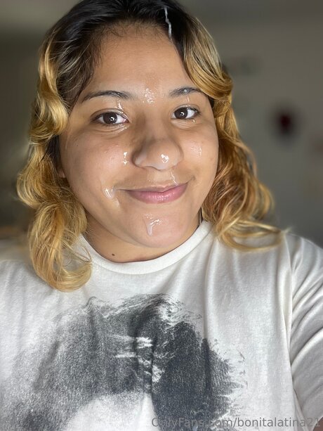 Bonitalatina21 model naked images