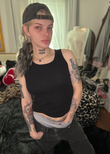 Sirenpain model nice archive