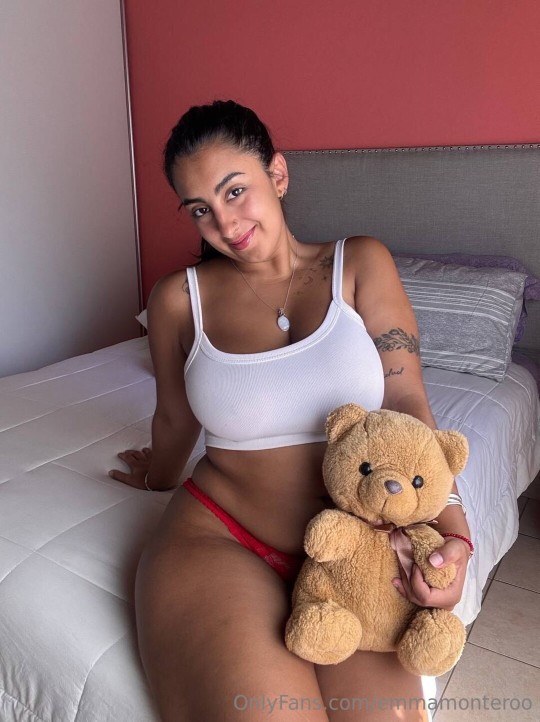 Emmamonteroo pornstar nudes photo