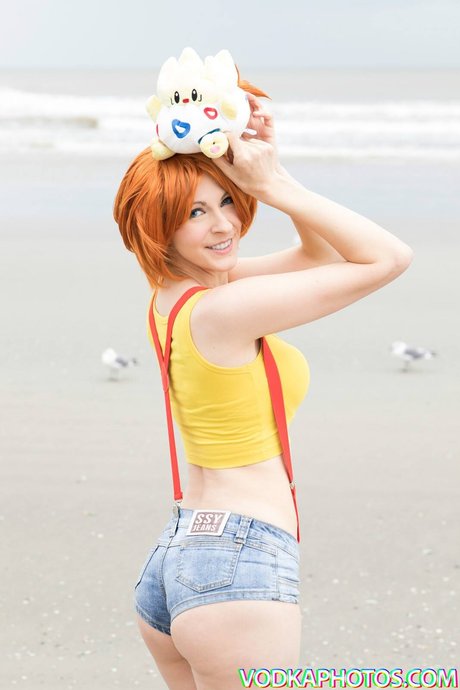 Rebecca Kinny beautiful actress pics