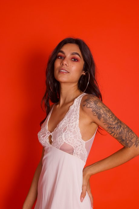 Brianna Itshades pornstar perfect img