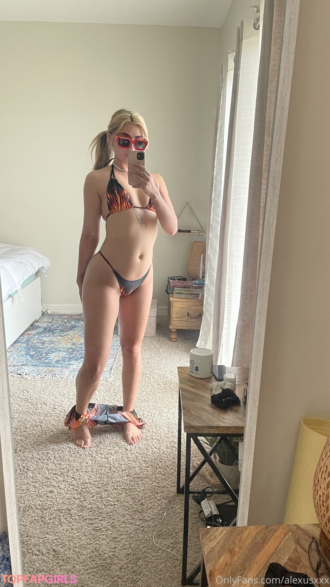 Alexusxxx nudes pornstar pic