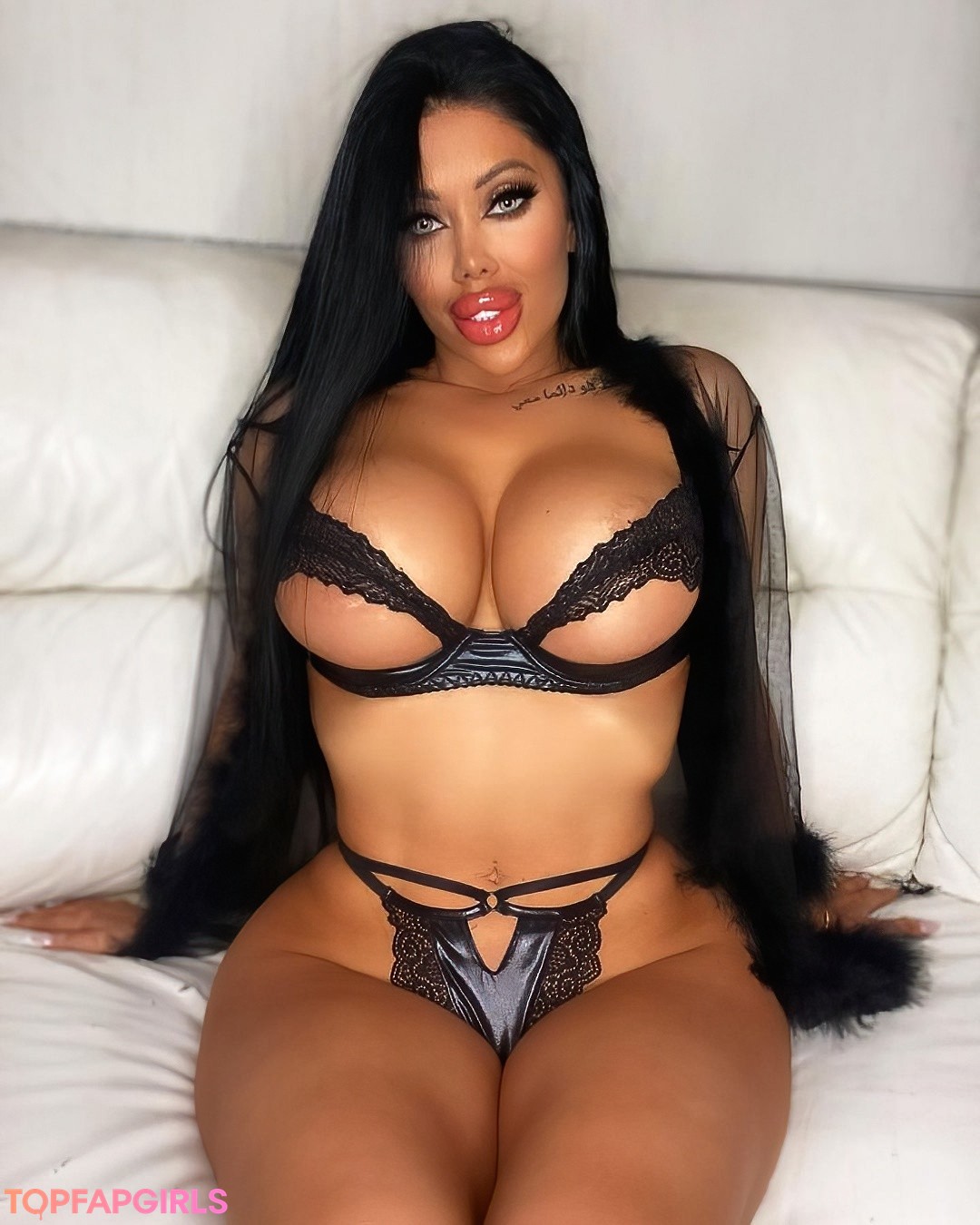 Lara Frost high quality pornstar picture