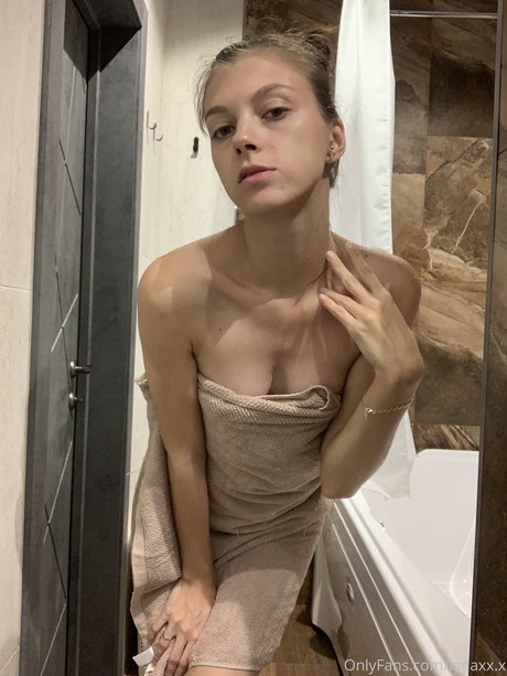 Lana Lanaxx X star naked pictures