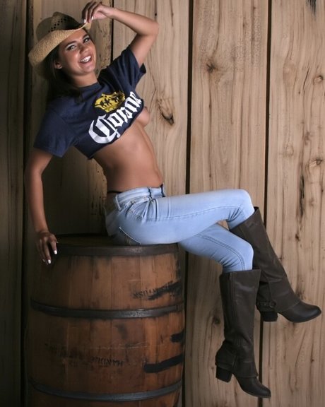 latina maid onlyfans sexy naked pictures