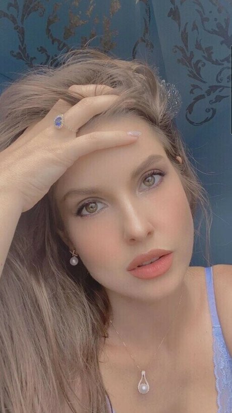 gloryhole wife onlyfans porn image