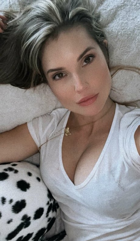 down onlyfans exclusive photo