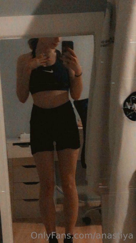 Anastiya star best pics