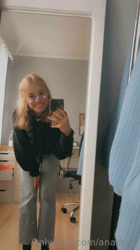 Anastiya pornstar hd photo