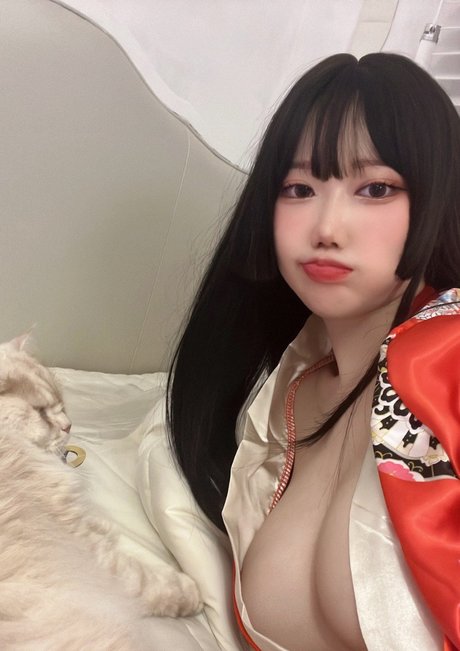 Evawishx_ model porn image