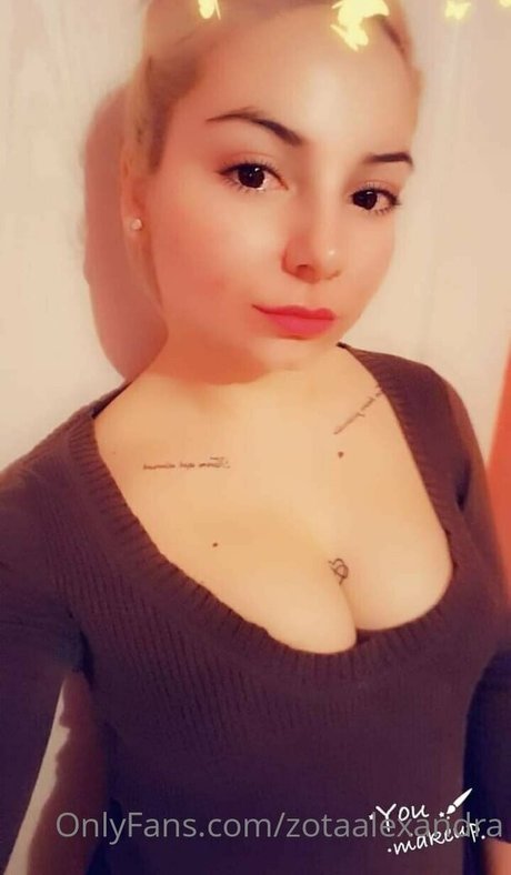 zotaalexandra sexy model images