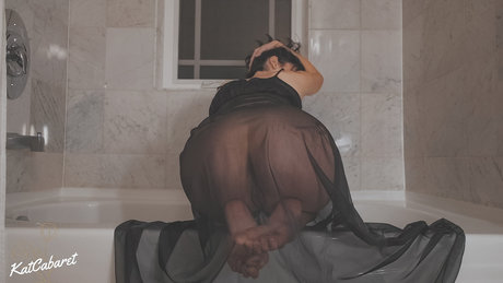 Kat Cabaret_ sex model pic