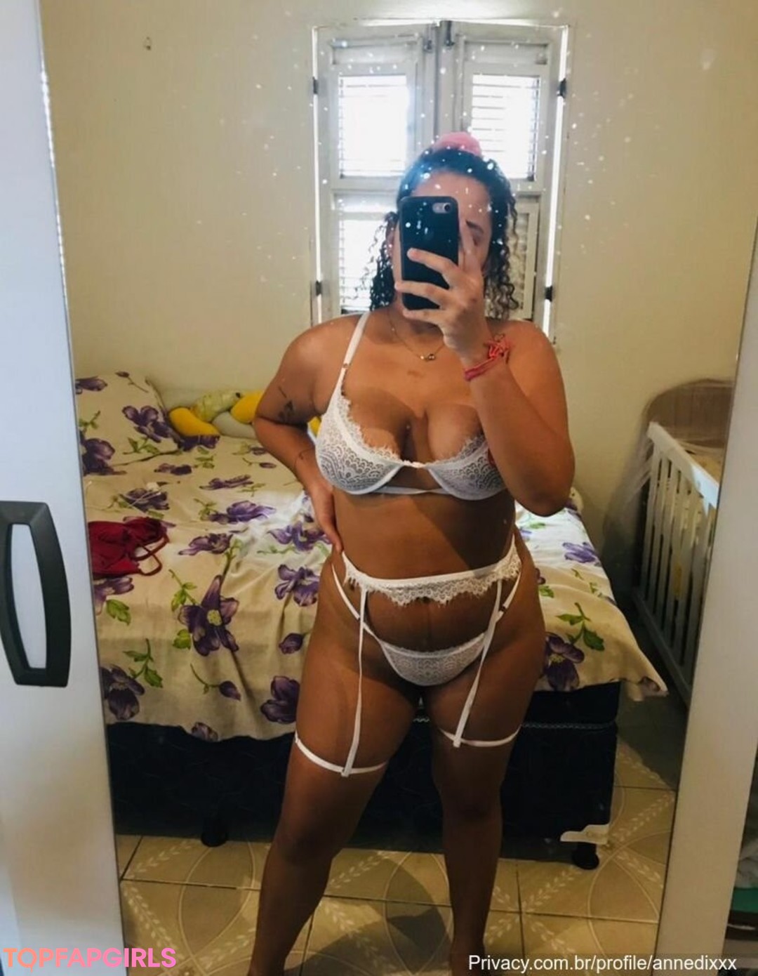 Annedixx model adult pic