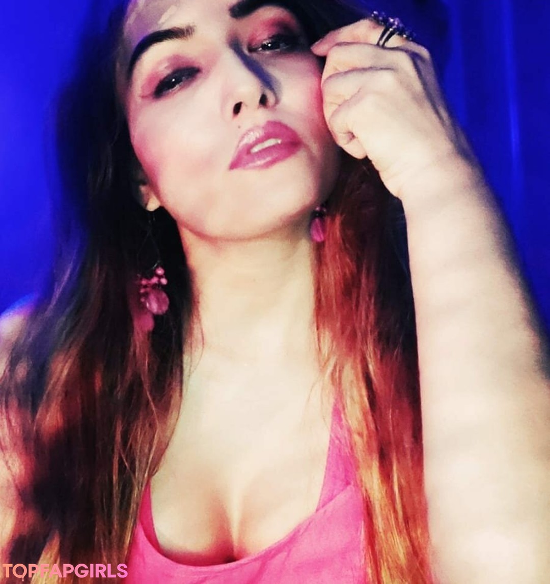 Zoya Rathore model high quality photos