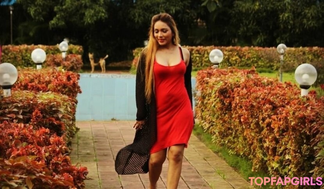 Zoya Rathore hd actress image