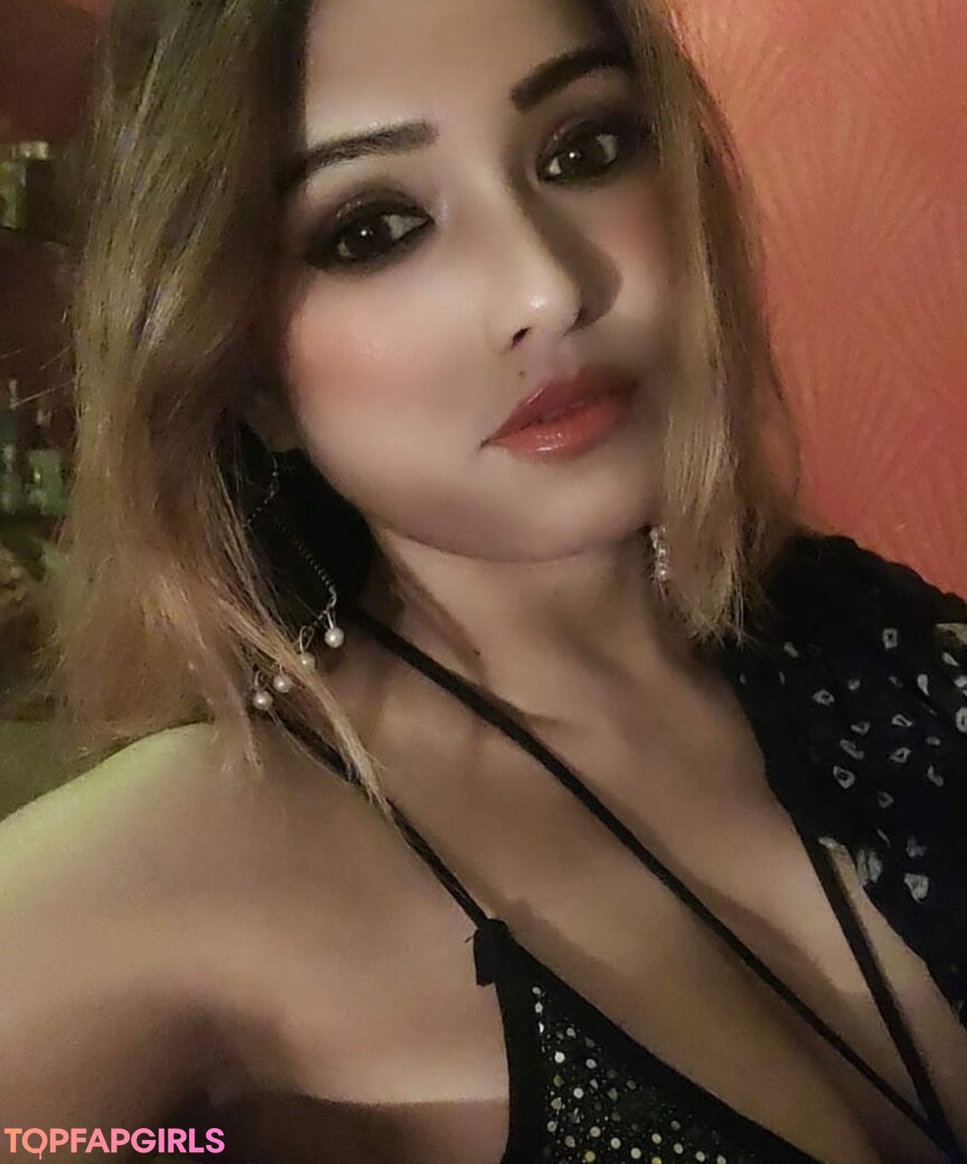 Zoya Rathore nude star gallery