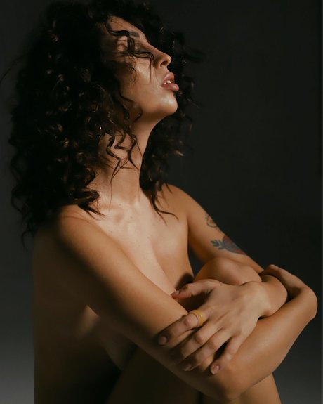 Aisux Aisultanax star beautiful img