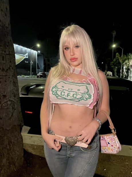 Charlotte Olivia_ pornographic actress photo