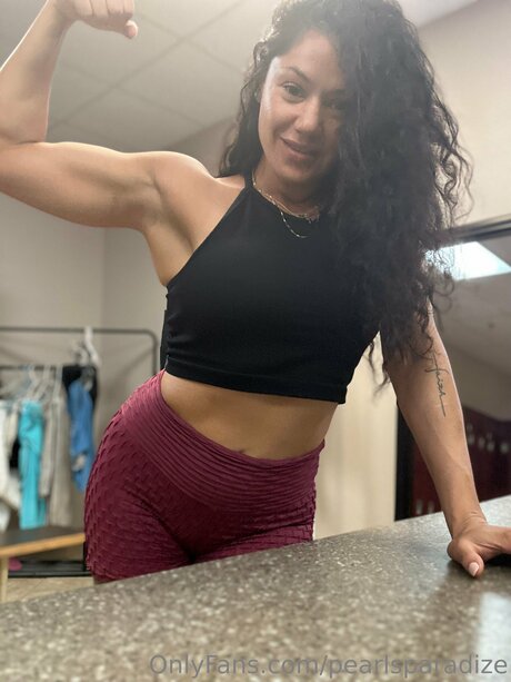 Pearlsparadize naked actress pic