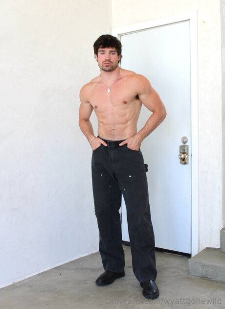 Wyattgonewild model naked picture