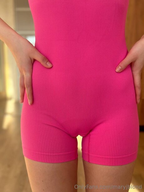 Maryjblond profile image