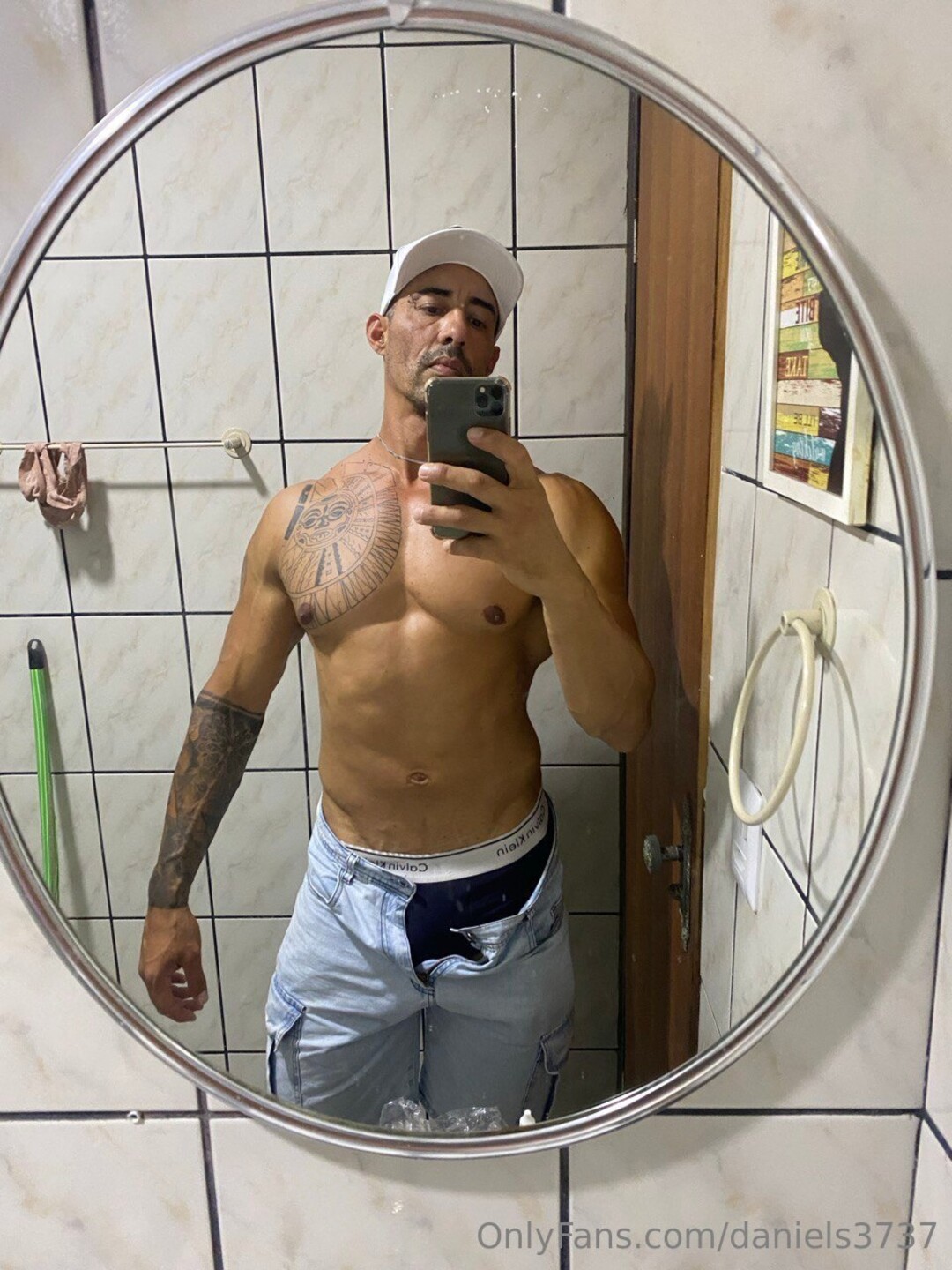 Daniels3737 star naked photo