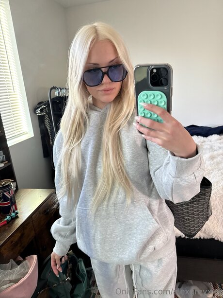 Alexgreyxxx model perfect galleries