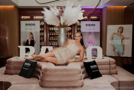 Alyshanewman star pic