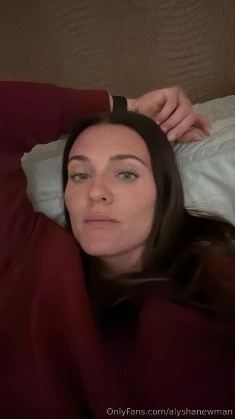 Alyshanewman free pornstar pictures