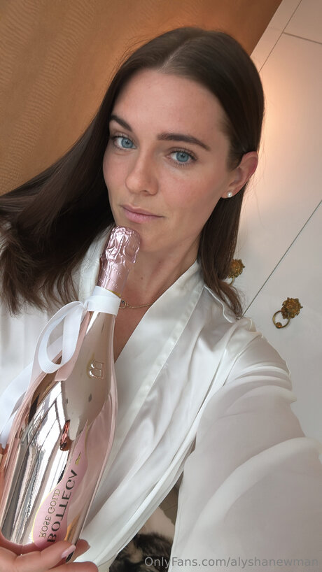 Alyshanewman star xxx img