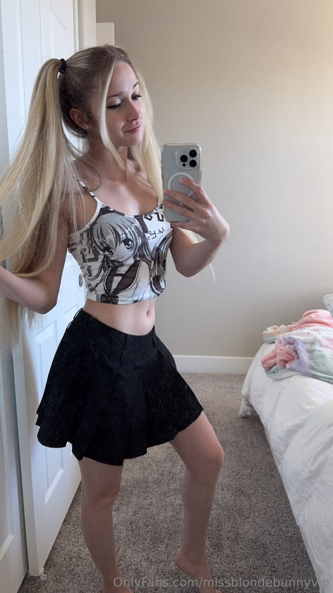 Missblondebunnyvip pornographic actress pictures