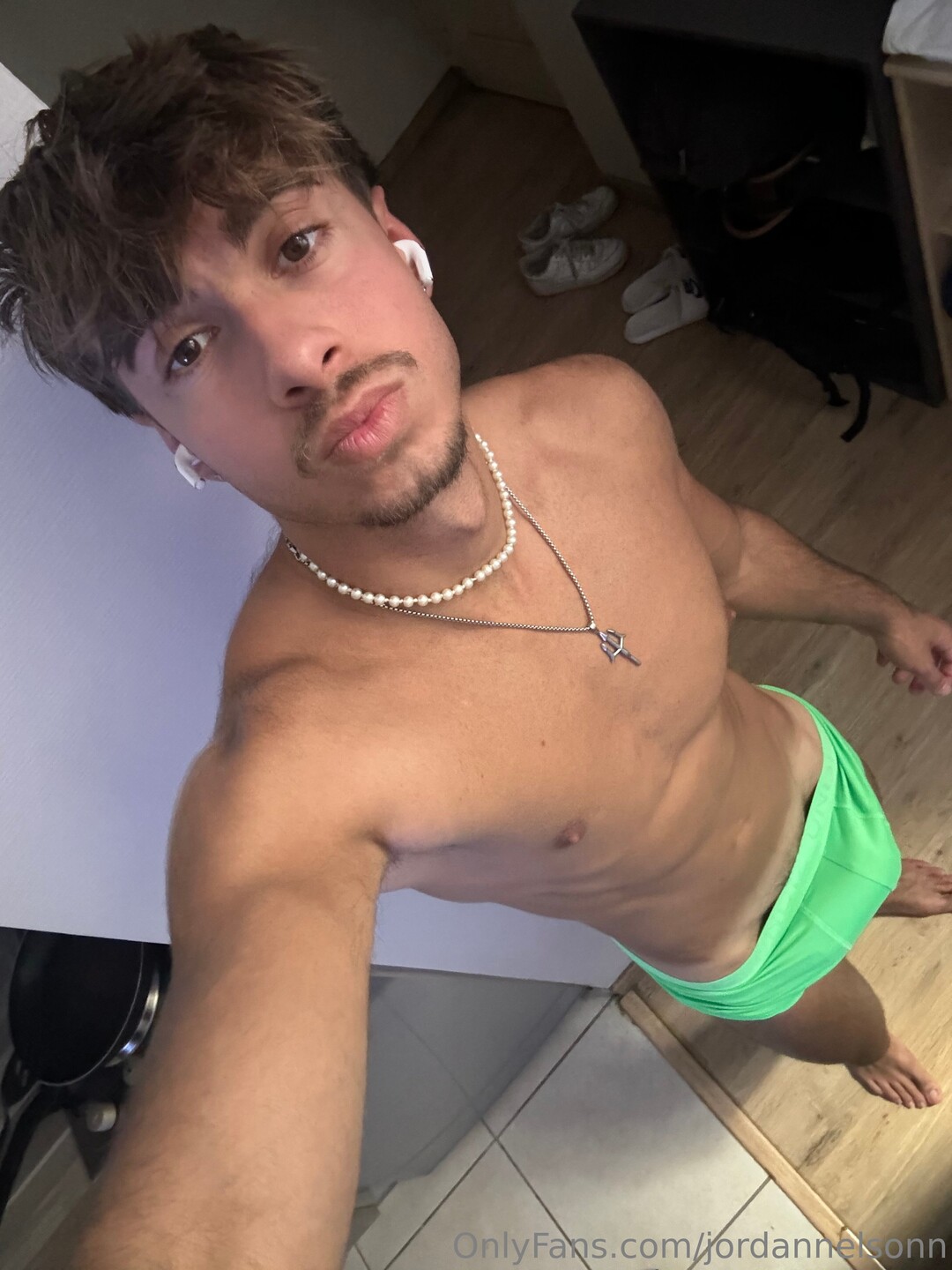 Jordannelsonn pornstar naked pic
