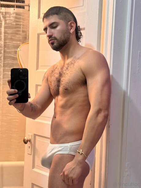 Uncutloc xxx model galleries