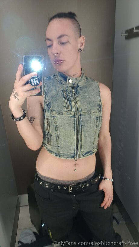 latina teen pussy onlyfans naked photos