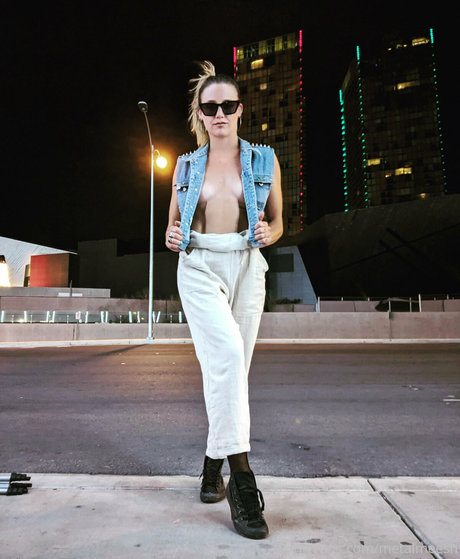 Meesh pornstar naked pics