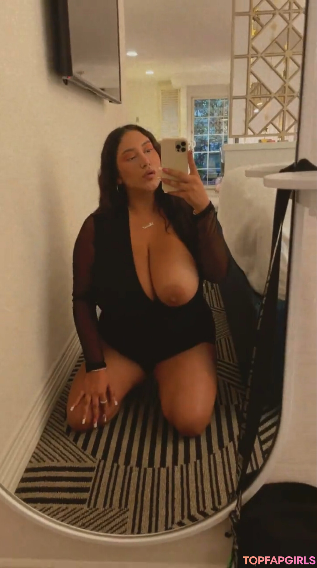 Rosa Guttierez model hot pictures