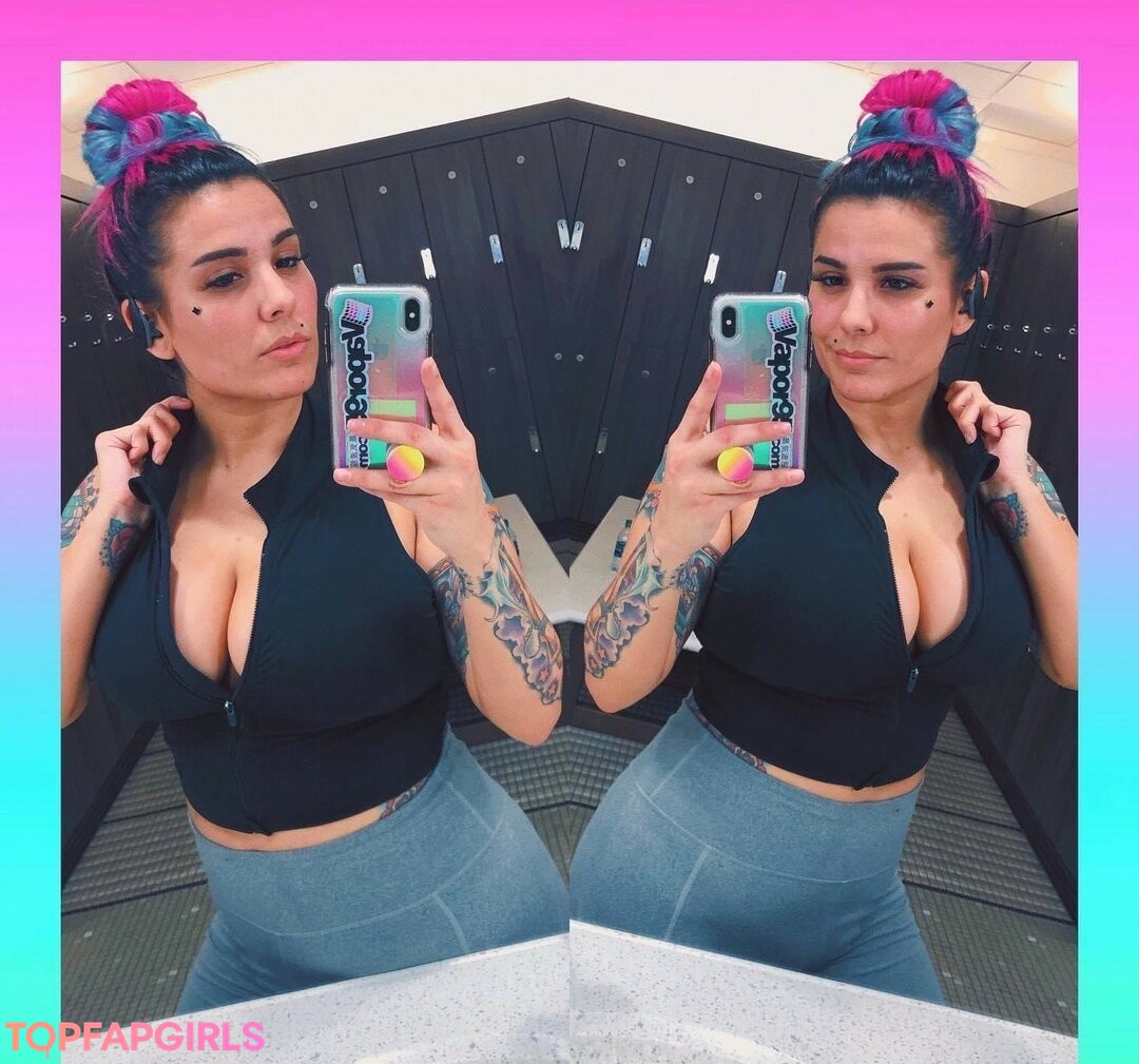 Zombiunicorn naked model galleries
