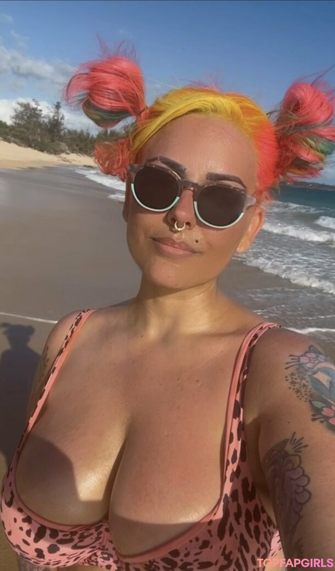 Zombiunicorn naked star galleries