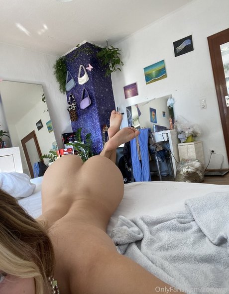 Zoeywgr pornstar exclusive pictures