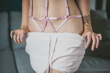 Annie Opium model high quality pics