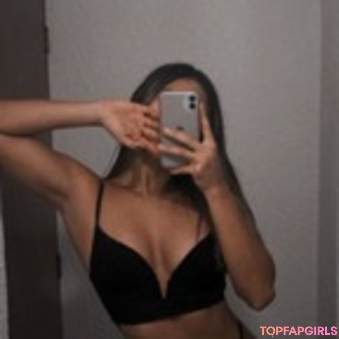 Ireri Sarauz nudes model image