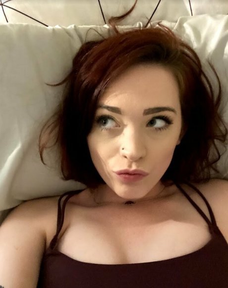 Zoeybrooks perfect model picture