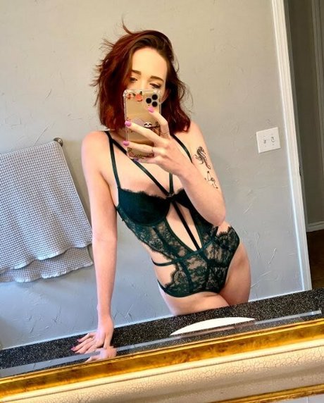 Zoeybrooks sex actress galleries