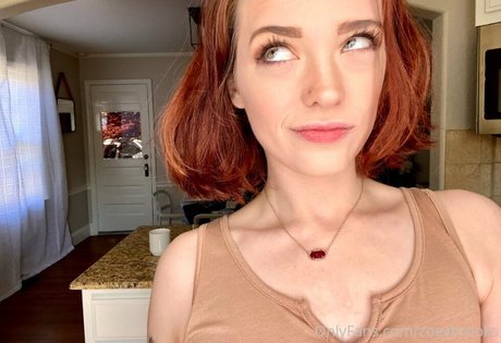 Zoeybrooks porn star photo